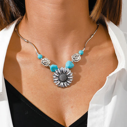 Turquoise Aihua Necklace - style 518 - Cowboy Outpost