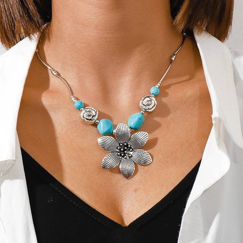 Turquoise Aihua Necklace - style 714 - Cowboy Outpost