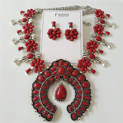 Turquoise Ethnic Necklace - Turquoise - Cowboy Outpost