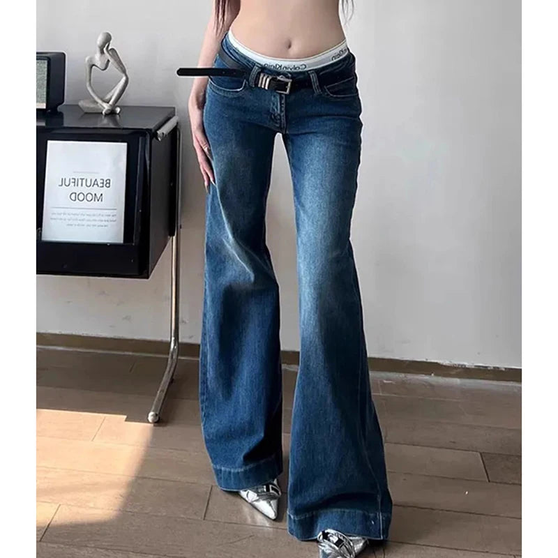 Low-Rise Flare Jeans - Dark blue - Cowboy Outpost