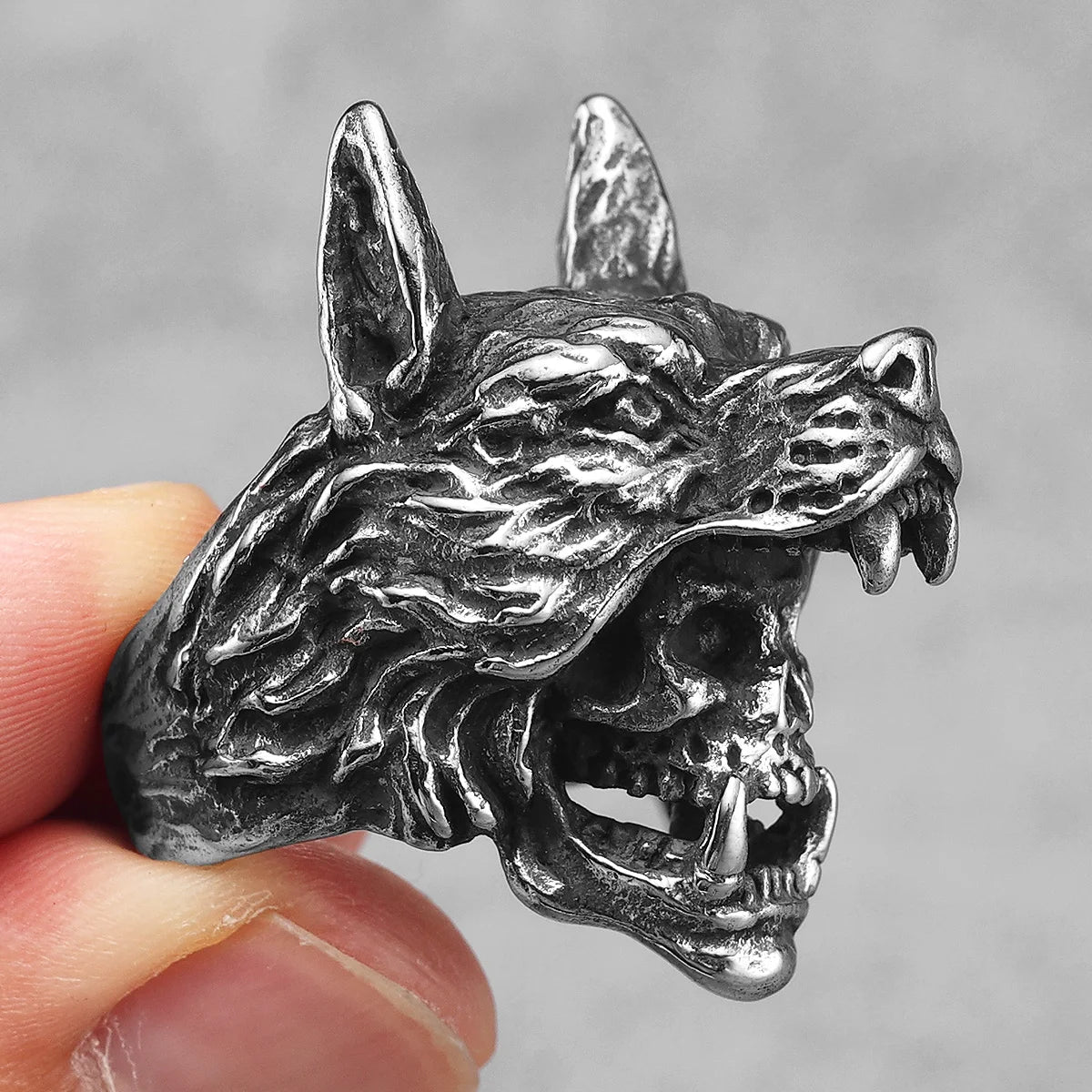 Wolf Steel Ring - Cowboy Outpost